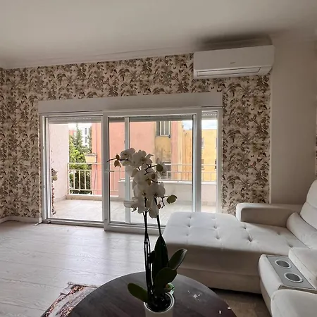 Superb House @ Rruga Elbasanit